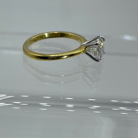 FIRM-2ct D, VVS1 Moissanite Ring - (gold) - Picture 4 of 15